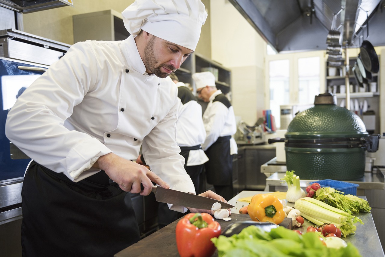 The Evolution and Innovation of In-Flight Catering Services